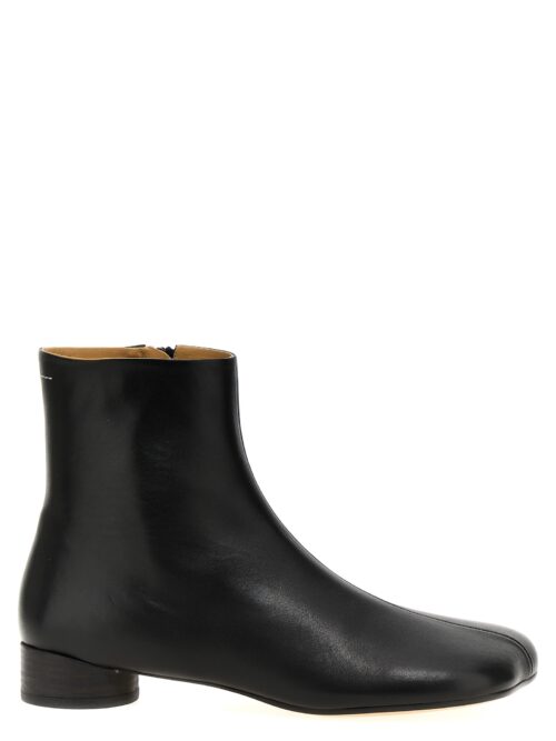 Ankle boots with shaped toe MM6 MAISON MARGIELA Black